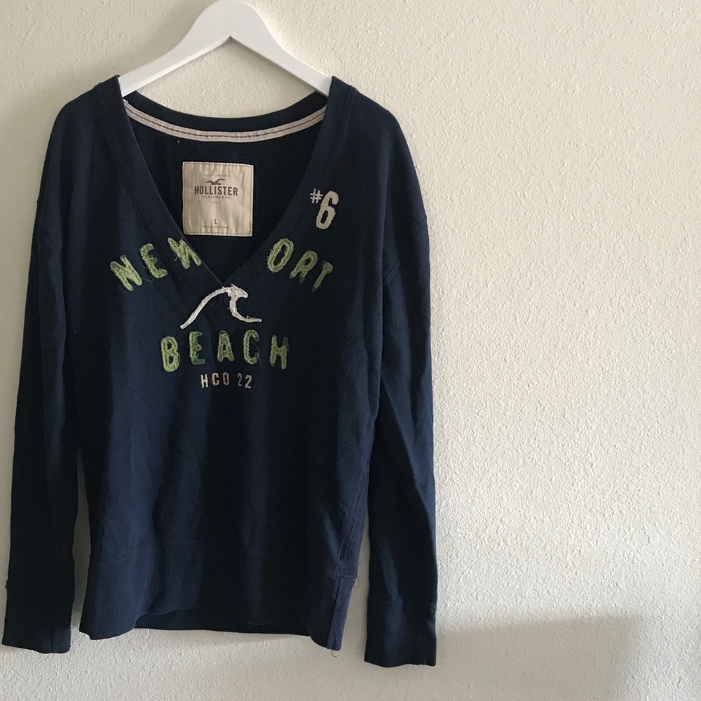 Ultra soft navy Hollister sweater